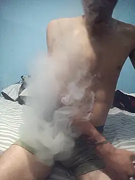 Snapshot of Leonul chatting on 10/28/25, 07:23 Leonul online show from 10/28/25, 07:23