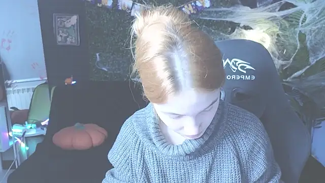 erikabrian online show from 10/22/25, 01:39