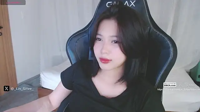 Snapshot of Lin_SiYee chatting on 01/18/25, 04:10 Lin SiYee online show from 01/18/25, 04:10