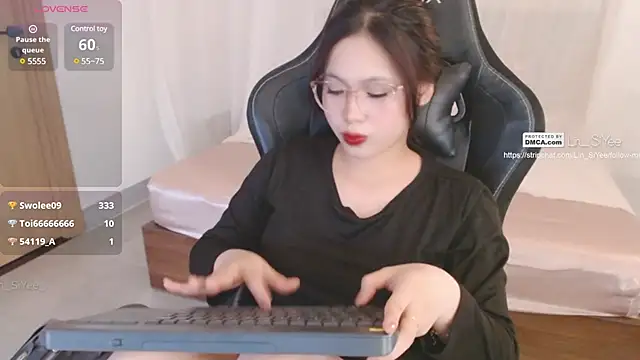 Snapshot of Lin_SiYee chatting on 02/18/25, 05:20 Lin SiYee online show from 02/18/25, 05:20