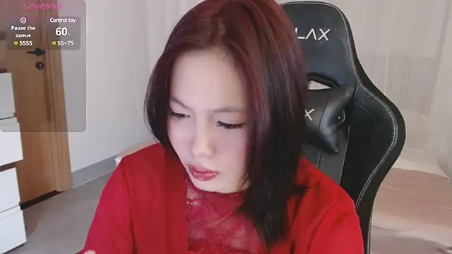 Snapshot of Lin_SiYee chatting on 03/08/25, 01:50 Lin SiYee online show from 03/08/25, 01:50