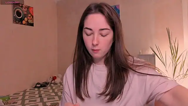 Snapshot of cClandesTina chatting on 11/21/25, 05:00 cClandesTina online show from 11/21/25, 05:00