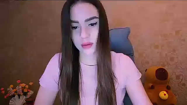 Snapshot of _your_fantasy_girl chatting on 09/21/25, 01:24 your fantasy girl online show from 09/21/25, 01:24