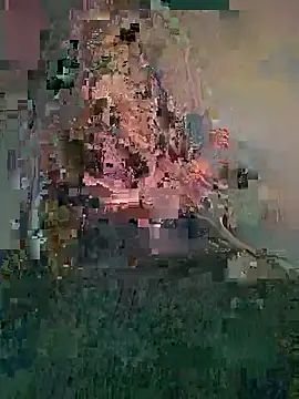 Snapshot of JasmineNoir2 chatting on 11/07/25, 04:40 JasmineNoir2 online show from 11/07/25, 04:40