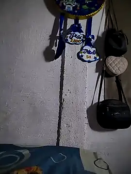 The-quee22 online show from 11/17/25, 06:14