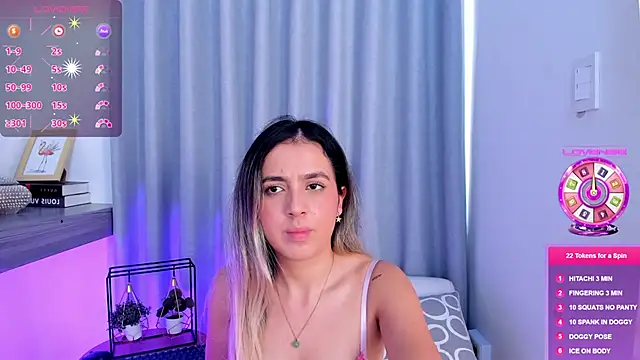 Snapshot of Lucyortiz_ chatting on 12/03/24, 05:45 Lucyortiz online show from 12/03/24, 05:45