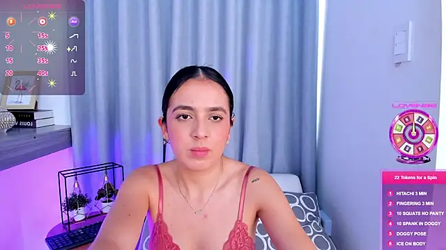 Snapshot of Lucyortiz_ chatting on 12/04/24, 05:55 Lucyortiz online show from 12/04/24, 05:55