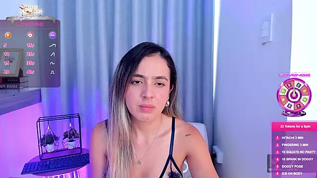 Snapshot of Lucyortiz_ chatting on 12/20/24, 06:02 Lucyortiz online show from 12/20/24, 06:02