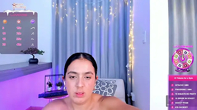 Snapshot of Lucyortiz_ chatting on 12/23/24, 10:23 Lucyortiz online show from 12/23/24, 10:23