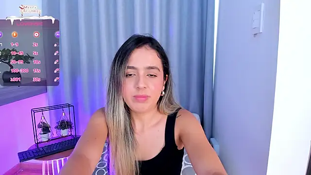 Snapshot of Lucyortiz_ chatting on 01/06/25, 05:16 Lucyortiz online show from 01/06/25, 05:16