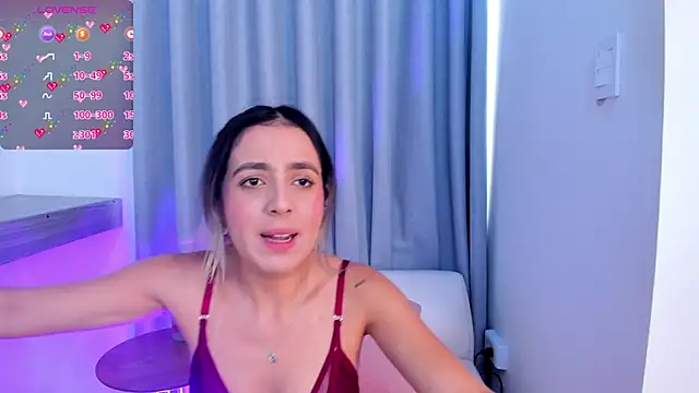 Snapshot of Lucyortiz_ chatting on 02/20/25, 06:46 Lucyortiz online show from 02/20/25, 06:46