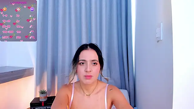Snapshot of Lucyortiz_ chatting on 02/27/25, 06:42 Lucyortiz online show from 02/27/25, 06:42