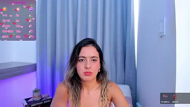 Snapshot of Lucyortiz_ chatting on 03/18/25, 07:31 Lucyortiz online show from 03/18/25, 07:31