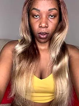 Snapshot of ebony_spicy69 chatting on 09/20/25, 04:57 ebony spicy69 online show from 09/20/25, 04:57
