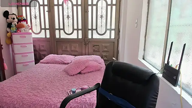 Snapshot of pamela_tcw chatting on 03/10/25, 05:39 pamela tcw online show from 03/10/25, 05:39