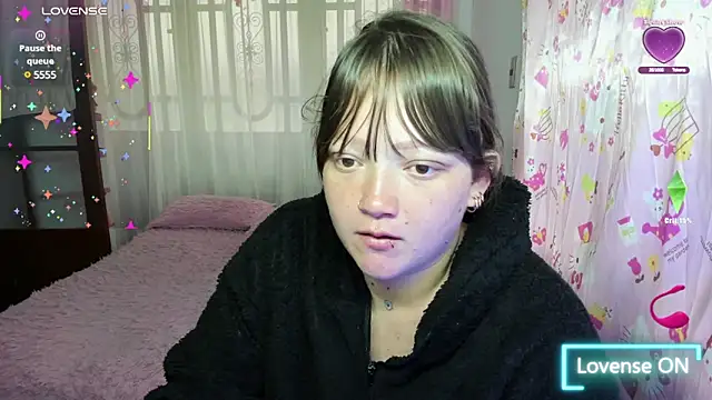 Snapshot of pamela_tcw chatting on 03/18/25, 10:26 pamela tcw online show from 03/18/25, 10:26