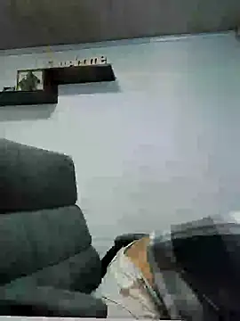 Snapshot of luna_asss chatting on 02/04/25, 01:48 luna asss online show from 02/04/25, 01:48
