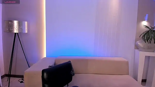 SamanthaKlein  online show from 10/27/25, 01:53