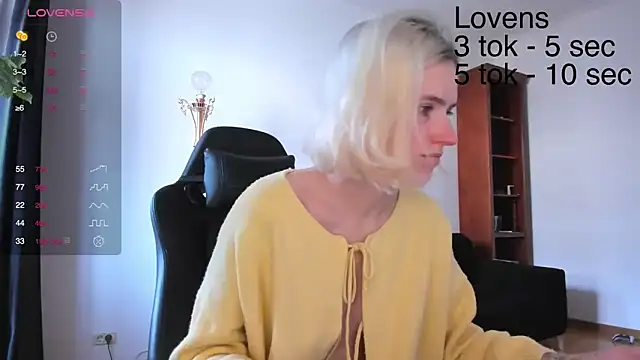 Sexy Sweets online show from 10/30/25, 11:11