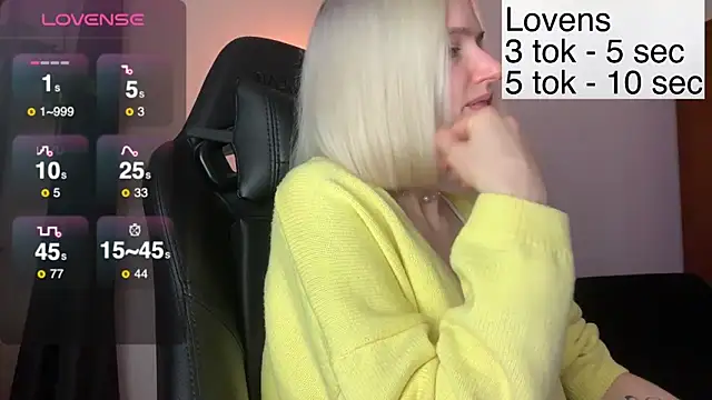 Sexy Sweets online show from 11/16/25, 03:39