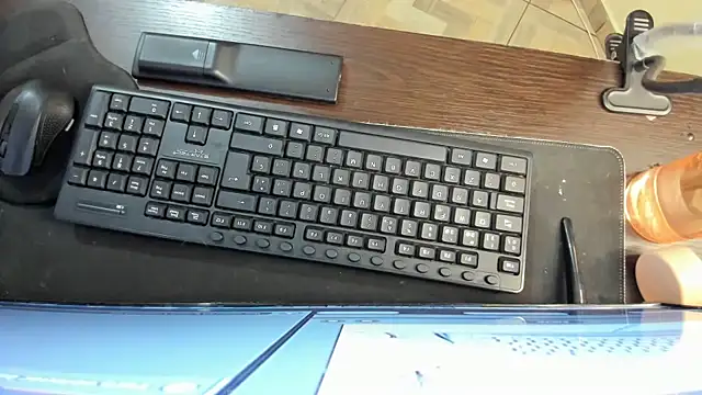 Amy Walker online show from 10/14/25, 04:52