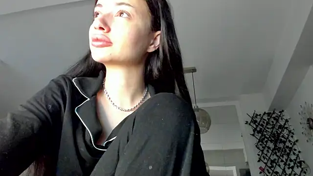 Snapshot of IreneVON chatting on 12/31/24, 04:49 IreneVON online show from 12/31/24, 04:49