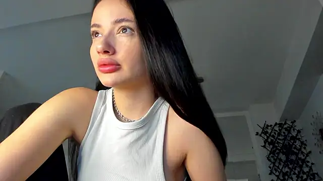 Snapshot of IreneVON chatting on 01/23/25, 05:13 IreneVON online show from 01/23/25, 05:13