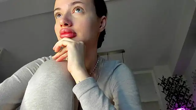 Snapshot of IreneVON chatting on 02/13/25, 05:16 IreneVON online show from 02/13/25, 05:16