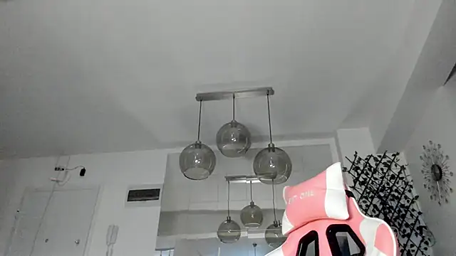 Snapshot of IreneVON chatting on 03/18/25, 03:31 IreneVON online show from 03/18/25, 03:31