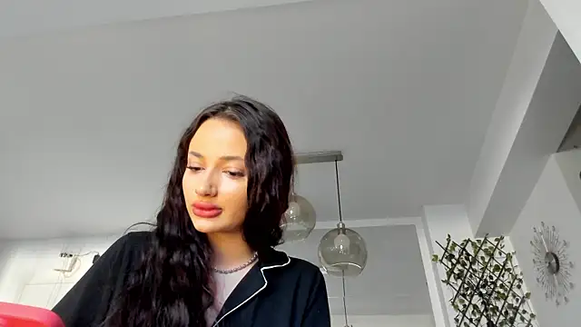 Snapshot of IreneVON chatting on 03/20/25, 05:35 IreneVON online show from 03/20/25, 05:35