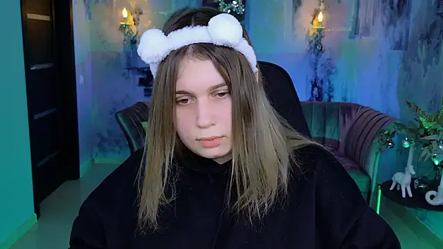 FioraMarmoris online show from 01/04/25, 11:11