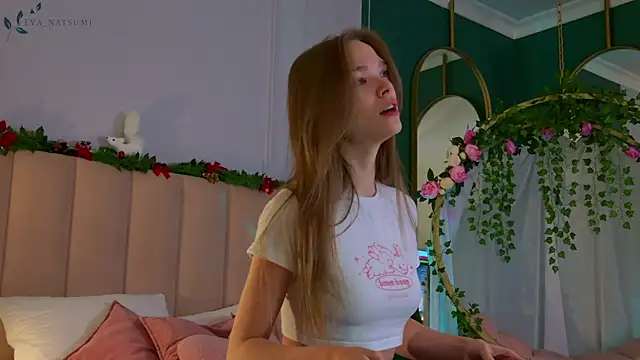 Eva Natsumi online show from 12/16/24, 03:00