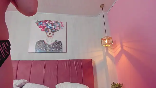 Snapshot of Lili_Monroy chatting on 02/18/25, 03:54 Lili Monroy online show from 02/18/25, 03:54