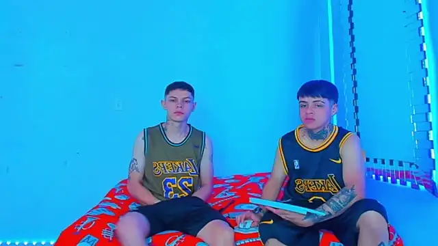 HOT boy2025 online show from 12/13/24, 03:11