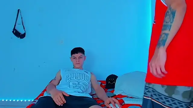 HOT boy2025 online show from 12/19/24, 06:23