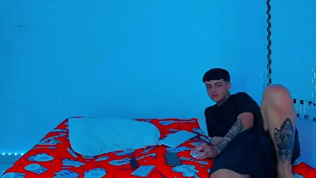 HOT boy2025 online show from 01/06/25, 11:31