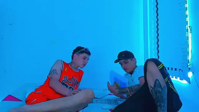 HOT boy2025 online show from 02/03/25, 11:05