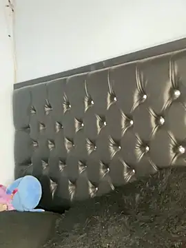 Snapshot of mailyreid chatting on 01/25/25, 03:30 mailyreid online show from 01/25/25, 03:30