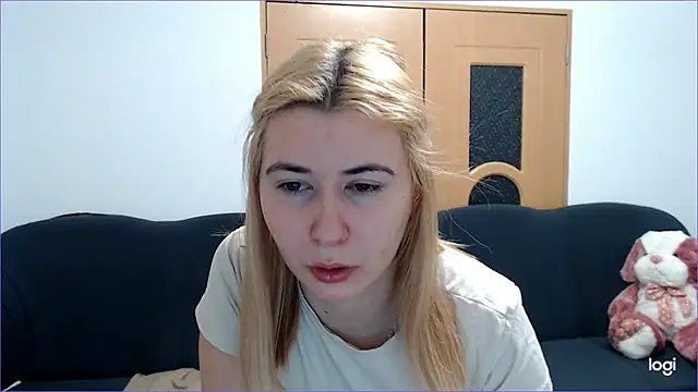 VioletaFlower7 online show from 02/18/25, 05:31