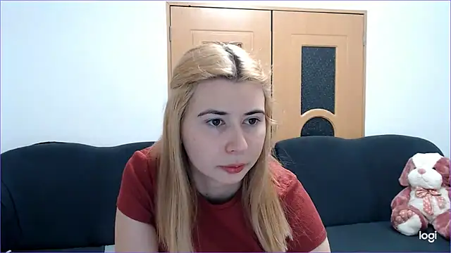 VioletaFlower7 online show from 02/19/25, 08:33