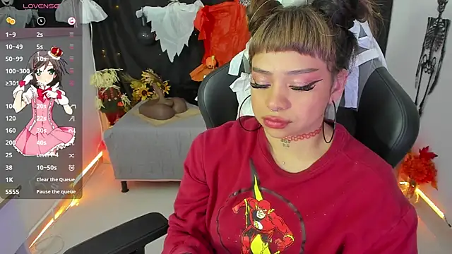 zoesullivan online show from 10/20/25, 09:32