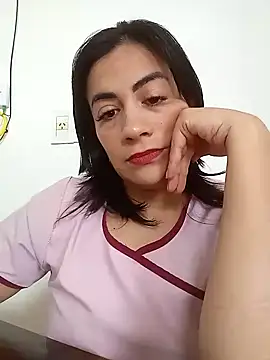 Snapshot of XGabrielaXX chatting on 12/13/24, 01:33 XGabrielaXX online show from 12/13/24, 01:33