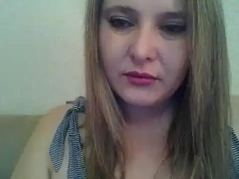 Snapshot of ParisMimi chatting on 01/04/25, 06:41 ParisMimi online show from 01/04/25, 06:41