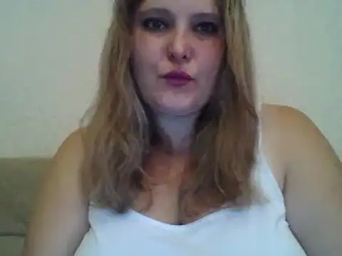 Snapshot of ParisMimi chatting on 09/18/25, 12:07 ParisMimi online show from 09/18/25, 12:07