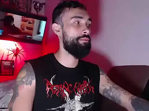 Snapshot of Franckstein chatting on 11/21/25, 11:42 Franckstein online show from 11/21/25, 11:42