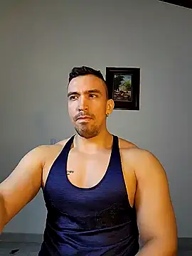 Snapshot of jhay-crux chatting on 12/18/24, 10:30 jhay-crux online show from 12/18/24, 10:30