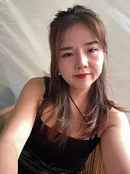 Snapshot of Efangfang chatting on 12/26/24, 03:27 Efangfang online show from 12/26/24, 03:27