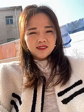 Snapshot of Efangfang chatting on 01/23/25, 03:16 Efangfang online show from 01/23/25, 03:16
