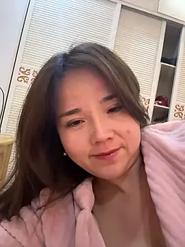 Snapshot of Efangfang chatting on 01/30/25, 04:55 Efangfang online show from 01/30/25, 04:55