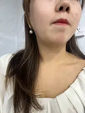 Snapshot of Efangfang chatting on 02/22/25, 07:56 Efangfang online show from 02/22/25, 07:56